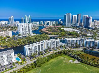 300 Diplomat Pkwy APT 515, Hallandale Beach, FL 33009