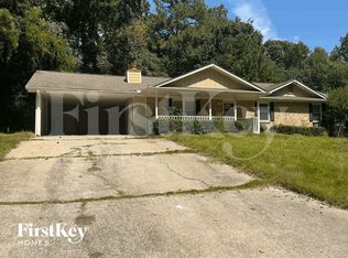 5008 Springtree Ct, Lithonia, GA 30038