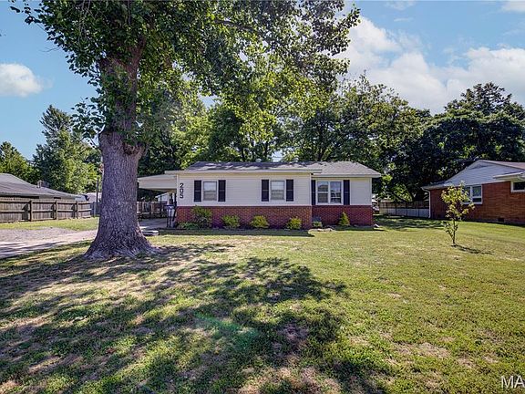 2nd image of 205 Wellborn Rd