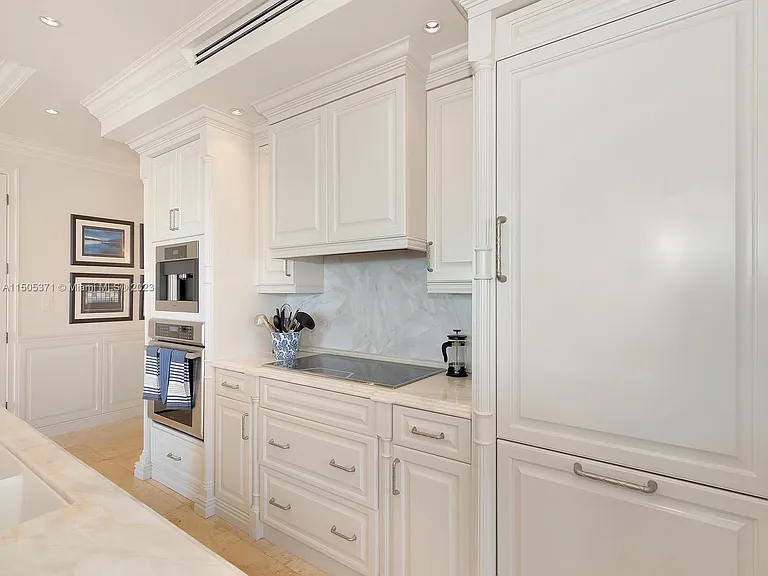 19251 Fisher Island Dr #19251 — Photo 26