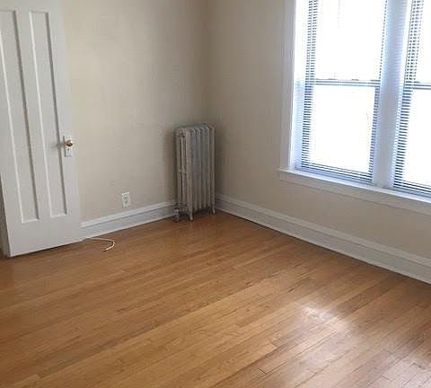 4th image of 1946 W Wilson Ave #1B
