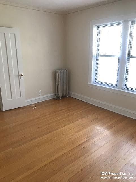 1st image of 1954 W Wilson Ave #1D