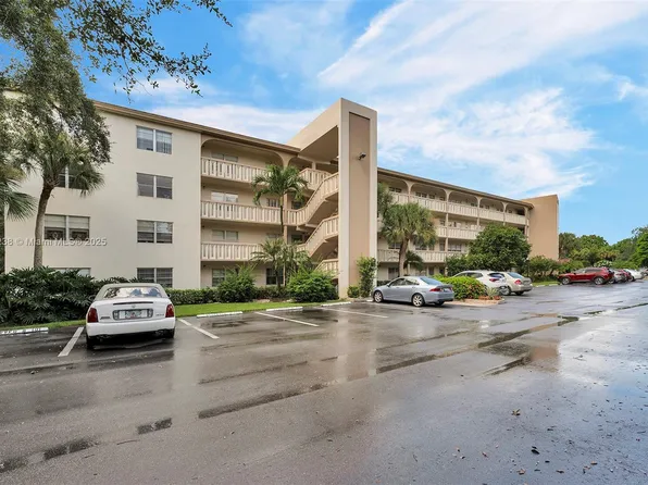 2301 Lucaya Ln APT J4, Pompano Beach, FL 33066