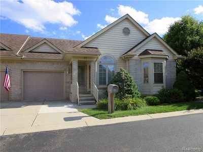 33 Hickory Ct, Dearborn Heights, MI, 48127