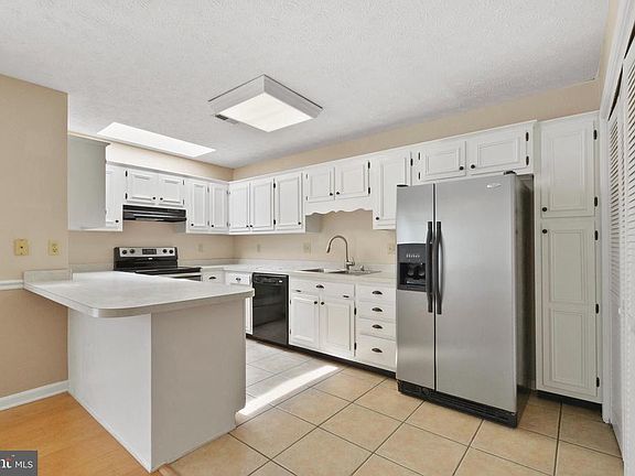 4th image of 45762 Military Ln