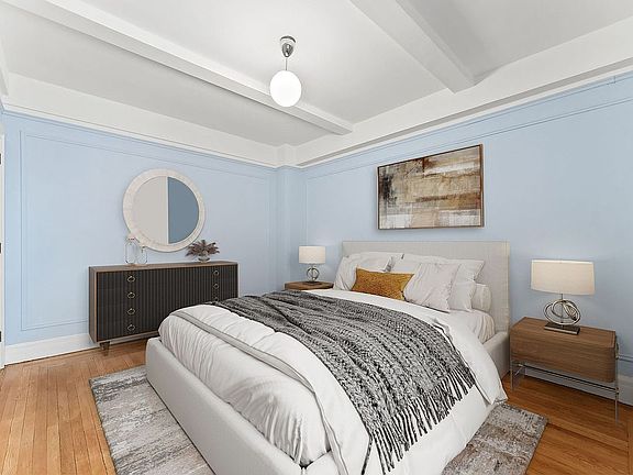 4th image of 157 E 72nd St APT 10E
