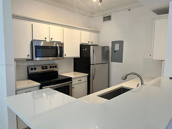 4th image of 1000 Scotia Dr APT 101
