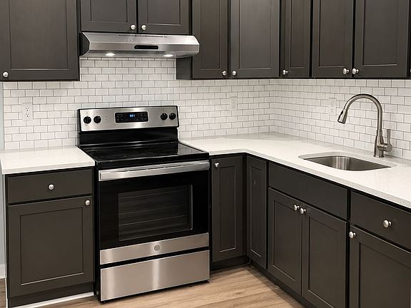 2nd image of 41 Ryle Ave #2