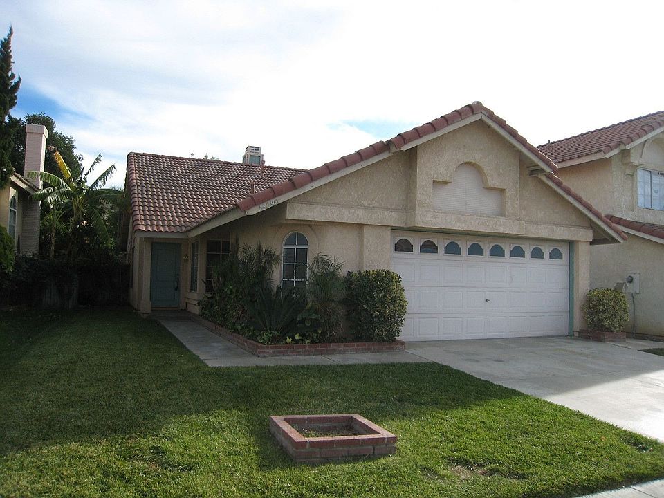 COMPLIMENTS OF PARK PLACE REAL ESTATE