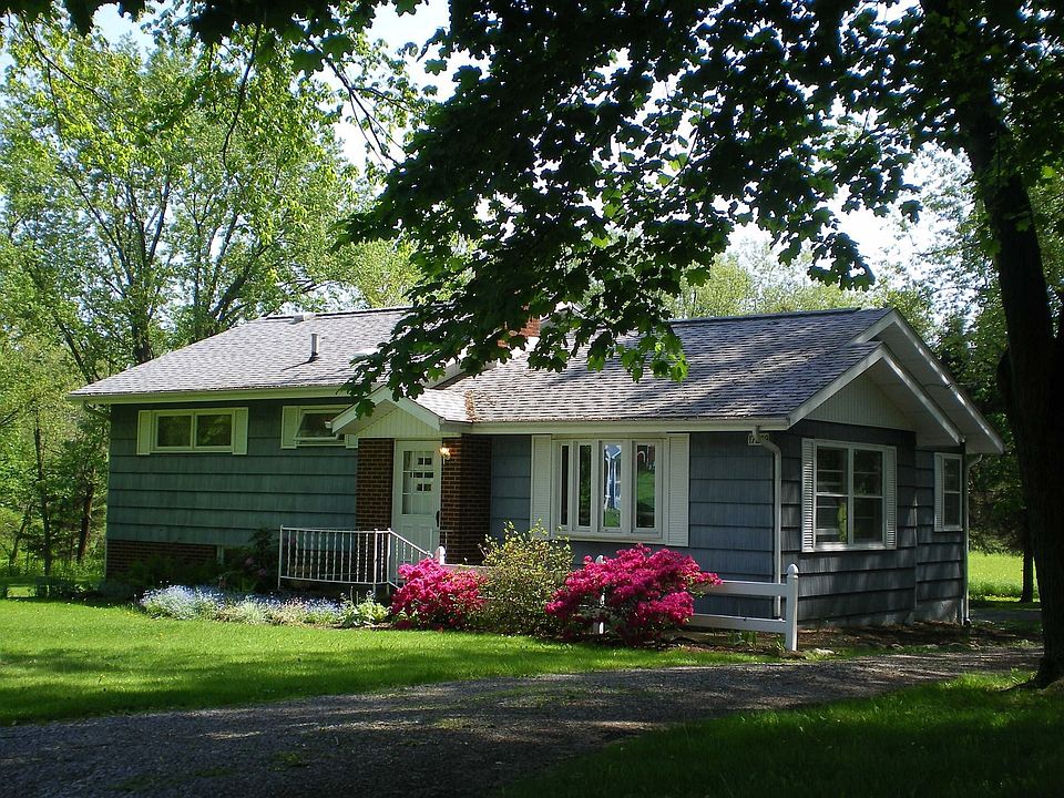 1st image of 17208 E Old Lincoln Way