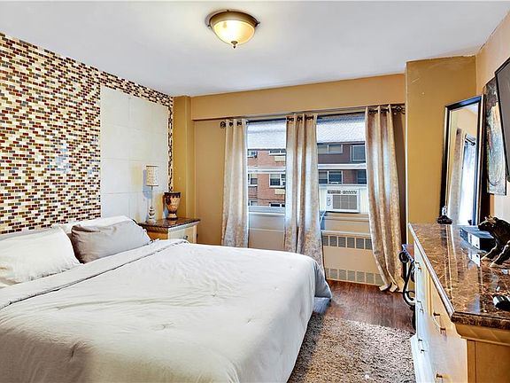 5th image of 3125 Tibbett Ave #1J