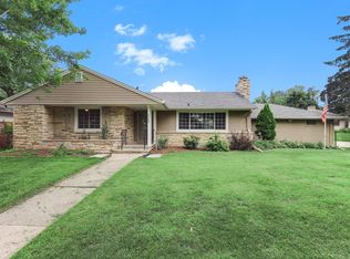 6125 Loren Dr, Minneapolis, MN 55417