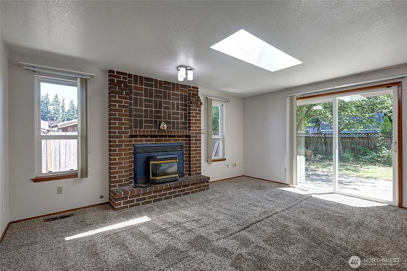 5th image of 15009 104th Ave Ct E