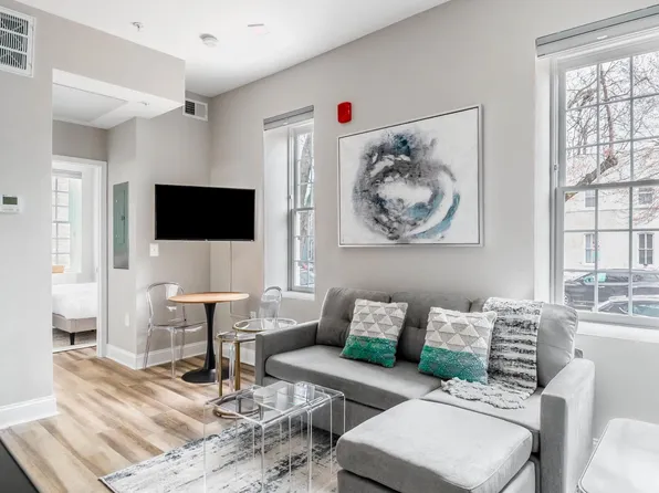 133 7th St SE, Washington, DC