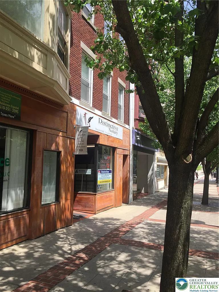 1 bed, 1.0 bath, 800 sqft, $1,225 — Photo 1