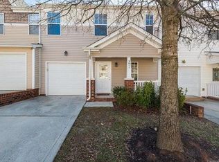 5611 Santeelah Ct, Charlotte, NC 28217