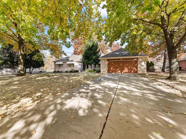 7908 Island Blvd, Grosse Ile, MI 48138