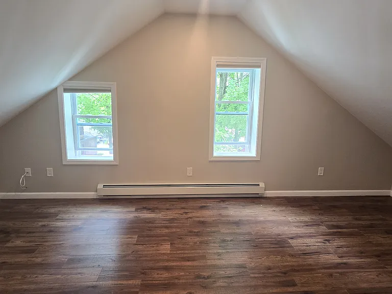 15-17 Central St #4 — Photo 17