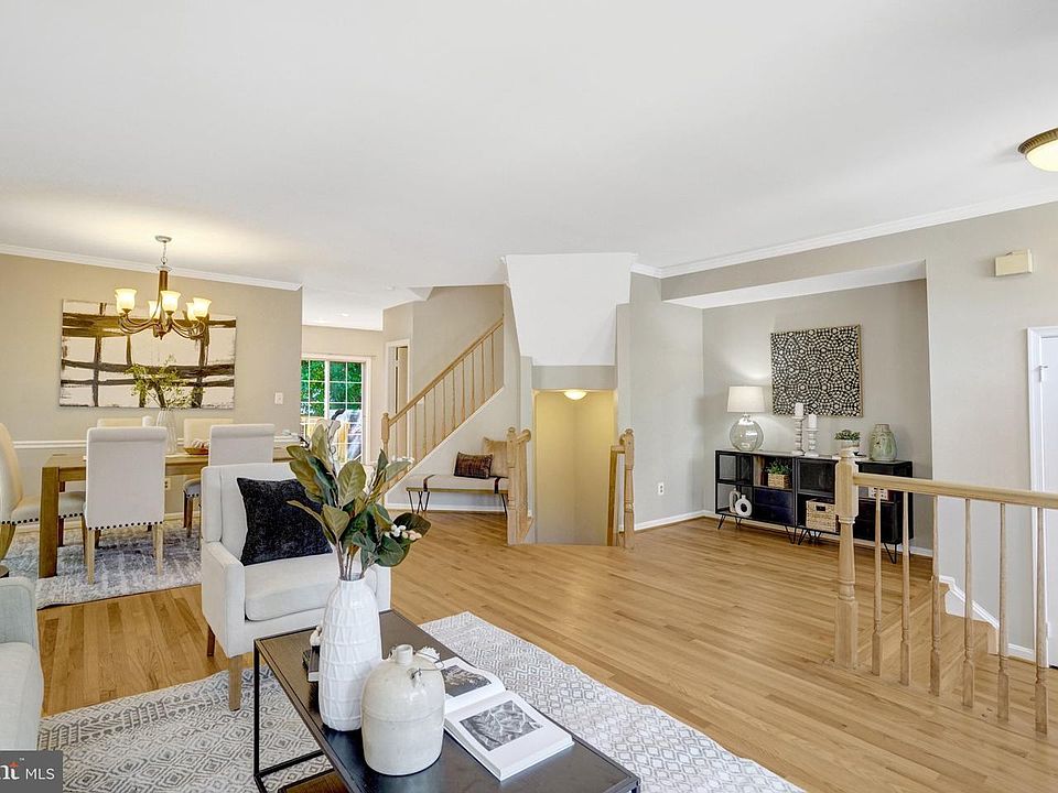 1st image of 5807 Clapham Rd