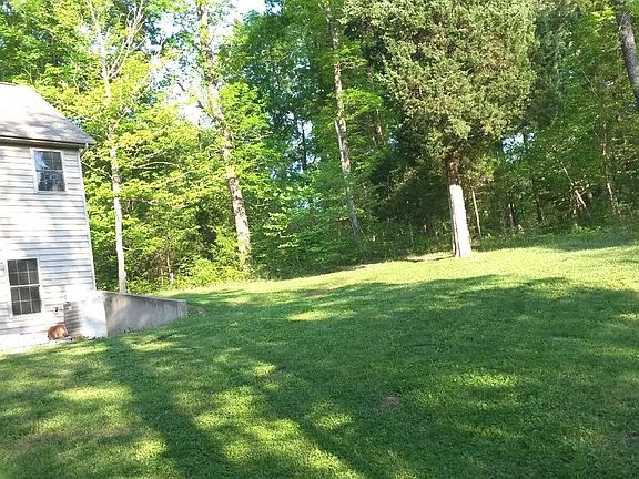 3rd image of 141 Par Five Dr