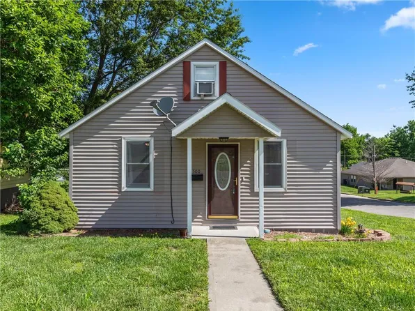 500 W Broadway St, Higginsville, MO 64037
