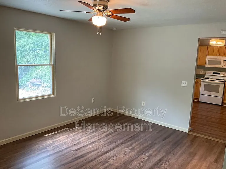 168 Center Ave #1 — Photo 9