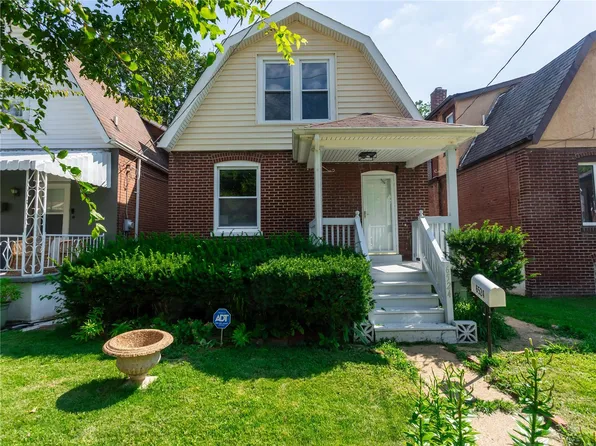 6524 Bartmer Ave, Saint Louis, MO 63130