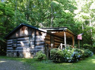 206 Old Smokey Gap Rd, Franklin, NC 28734