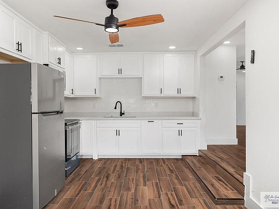 3rd image of 2109 E Jackson Ave