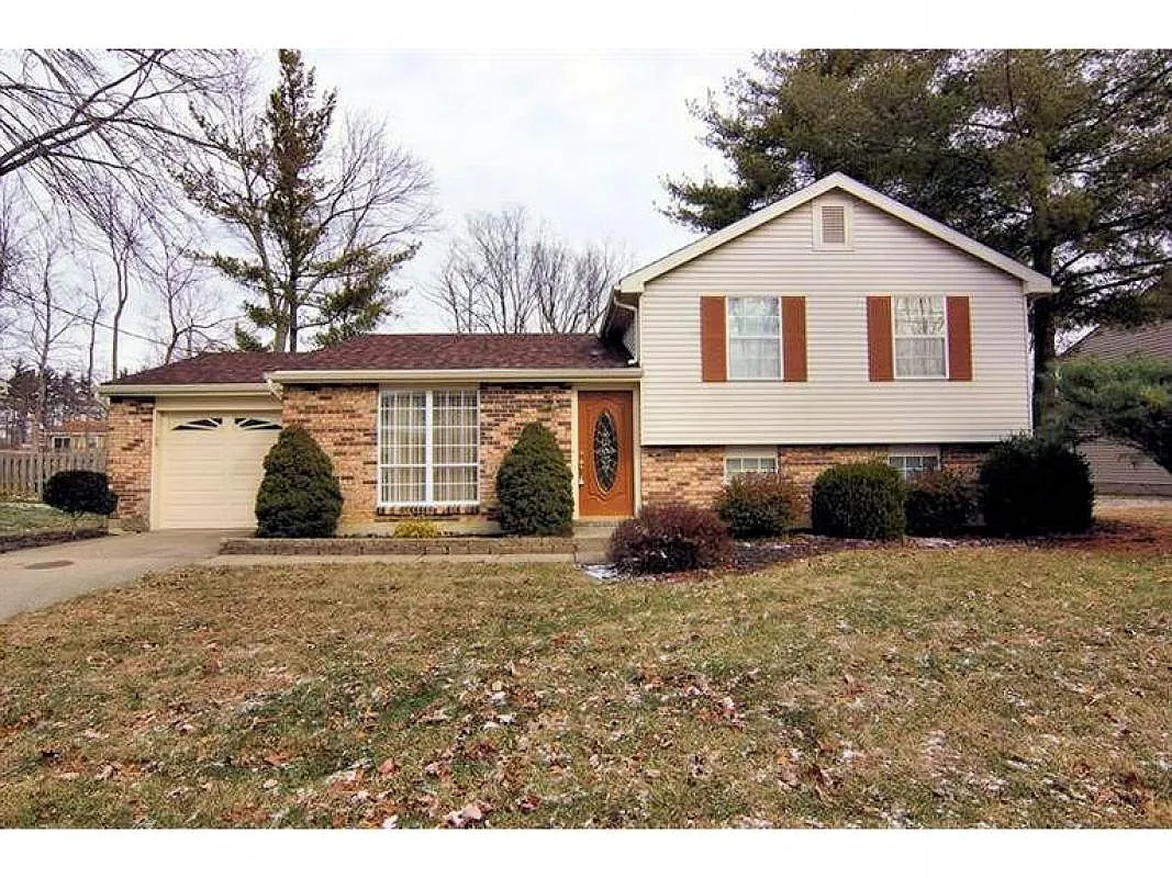 702 Woodgate Rd photo 1