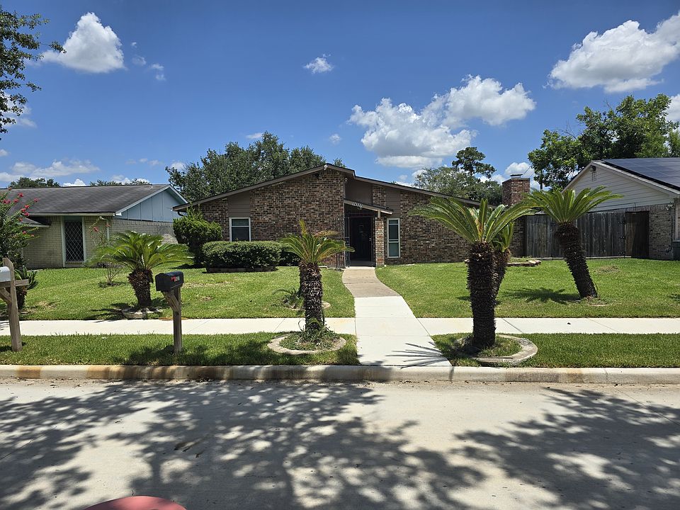 1st image of 14327 Lorne Dr