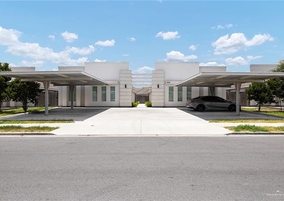 1st image of 3814 Bella Costa Dr