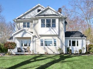 38 Radburn Rd, Glen Rock, NJ 07452