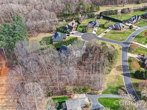 3rd image of 2857 & 2863 Palmer Dr NE