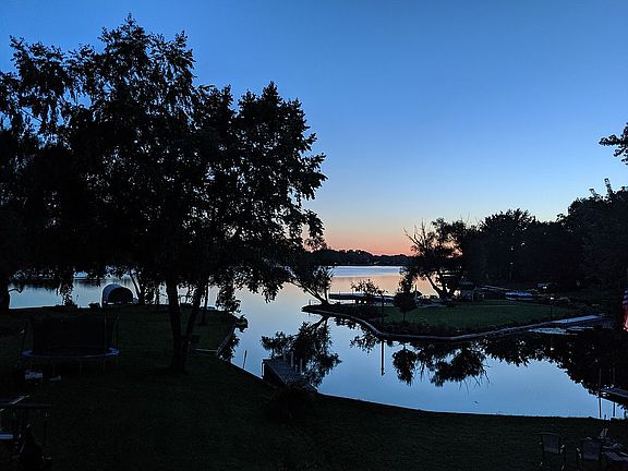 2nd image of 1080 Lakeview Dr