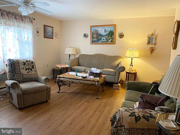 3rd image of 26A Lexington Dr