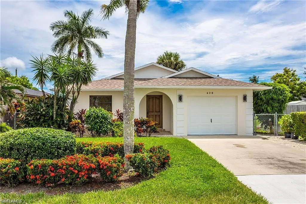 3 bed, 2.0 bath, 1411 sqft, $5,500 — Photo 2