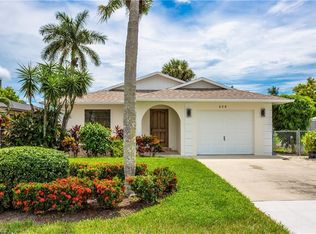 630 95th Ave N #S, Naples, FL 34108
