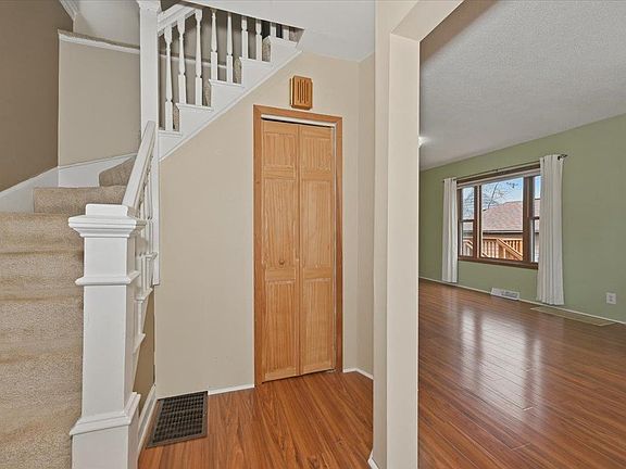 5th image of 216 N 38th Ave W