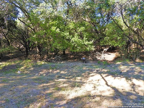 4th image of 205 32nd St E
