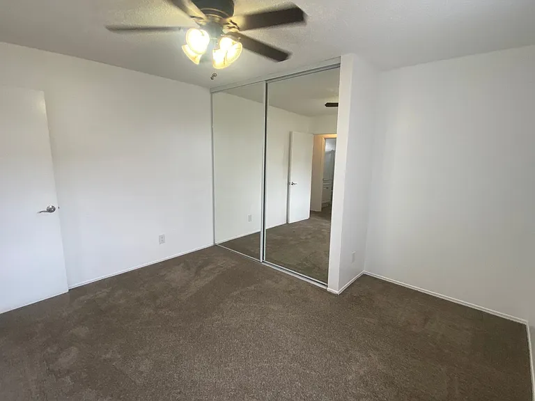 832 Grand Ave — Photo 8