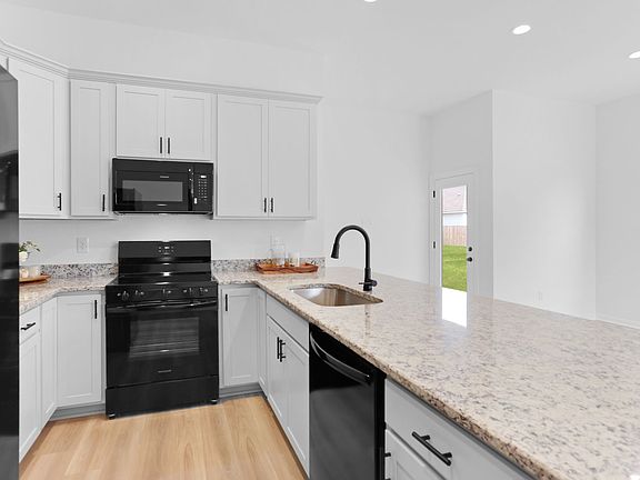 5th image of 28410 Middlebrook Way