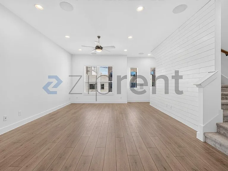 1733 W Cantey St — Photo 9