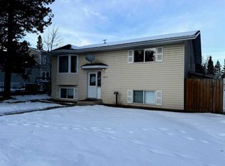 4810 S 16th Ave, Edson, AB T7E 1G4