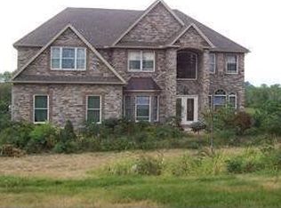 521 Lefevre Rd, Easton, PA 18040