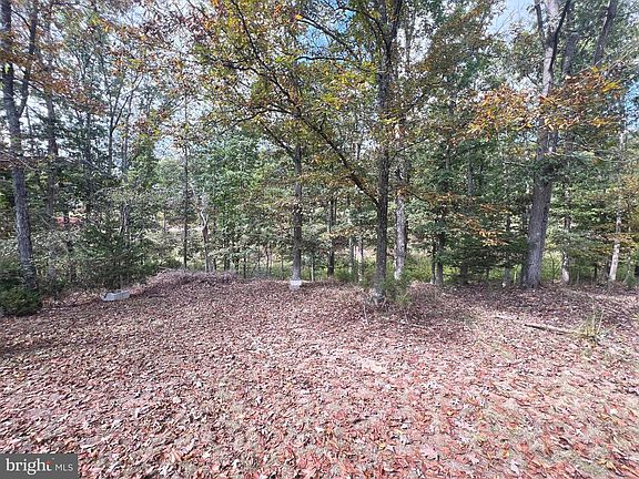 2nd image of 4549 Georges Run Rd