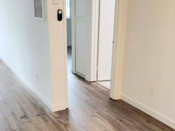 3rd image of 4276 S Centinela Ave #205