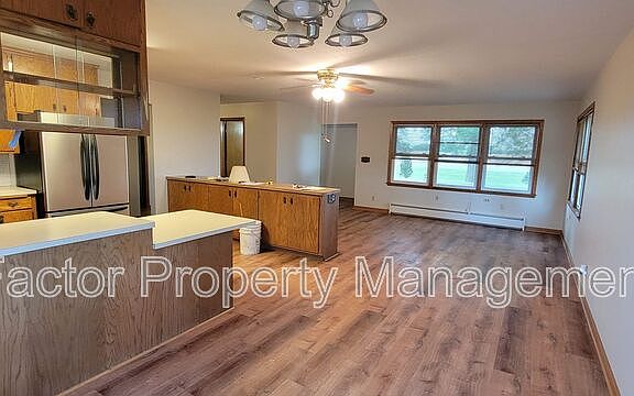 4th image of 53651 188th St