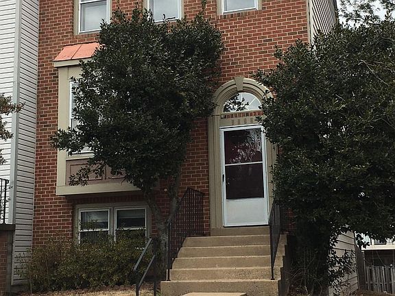 3rd image of 7324 Saint Johns Ct