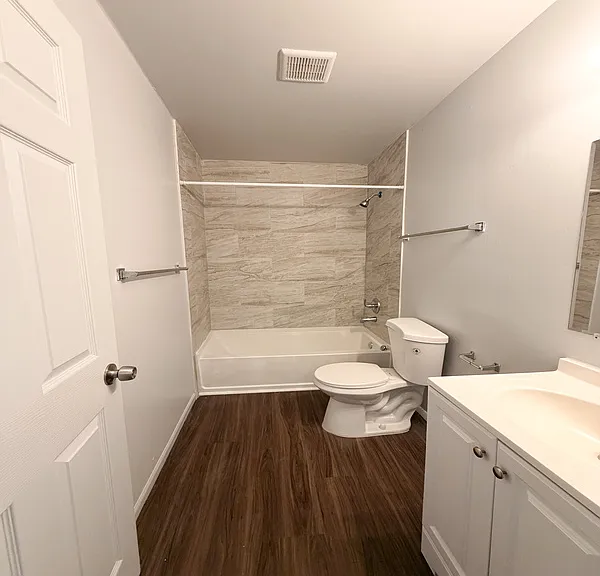 539 Kitchener St — Photo 11